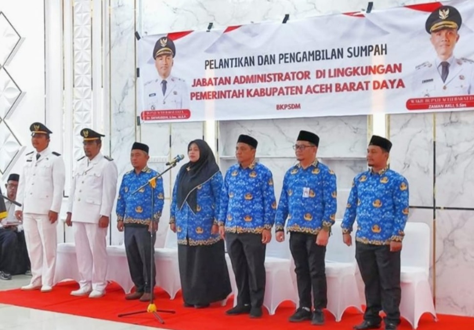 Foto : Safaruddin Lantik 5 Eselon III dan 2 Camat, dr Ismail Muhammad jadi Direktur RSUTP Abdya.
